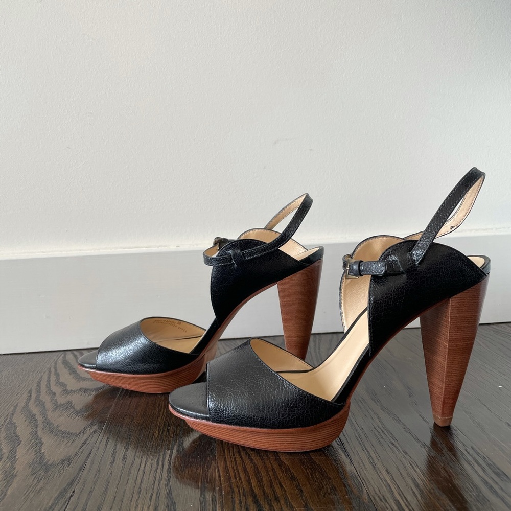 Talbots Lenna Heels - Picture 8 of 9